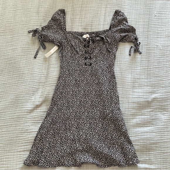 Auguste the Label Black and White Floral Dress - Picture 2 of 7